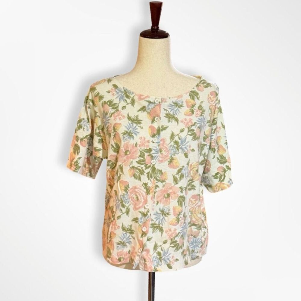Vintage 90s Pastel Floral Berry Short Sleeve Button Cotton Top, L Butter Mom